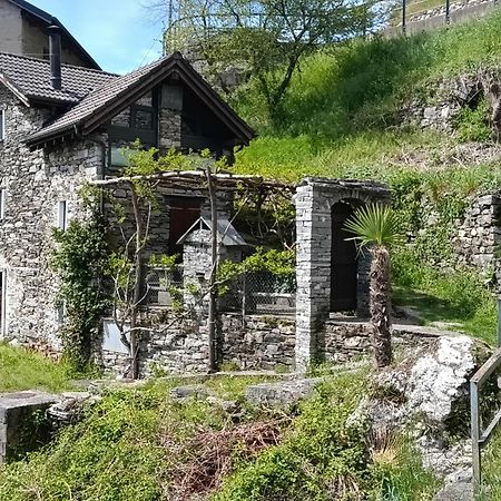 Вилла Rustico "Casa Di Sasso" Интранья Экстерьер фото
